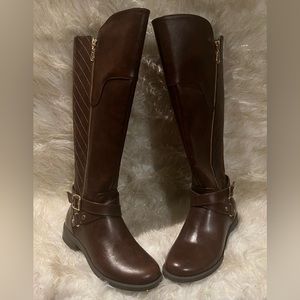 ✨GUESS✨ brand brown tall boots